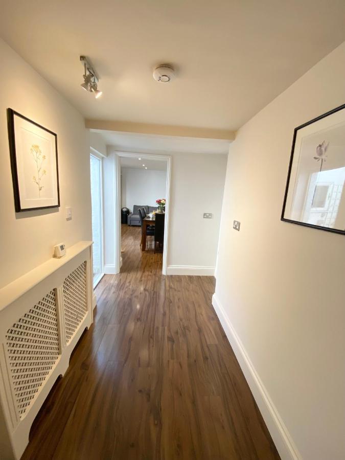 Stylish Maisonette And Studio In Victoria Лондон Экстерьер фото